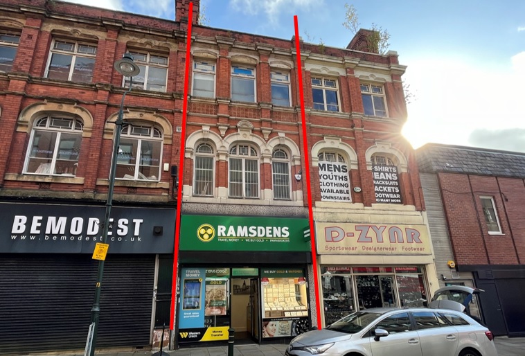 10 CURZON STREET, OLDHAM, GREATER MANCHESTER, OL1 3AG