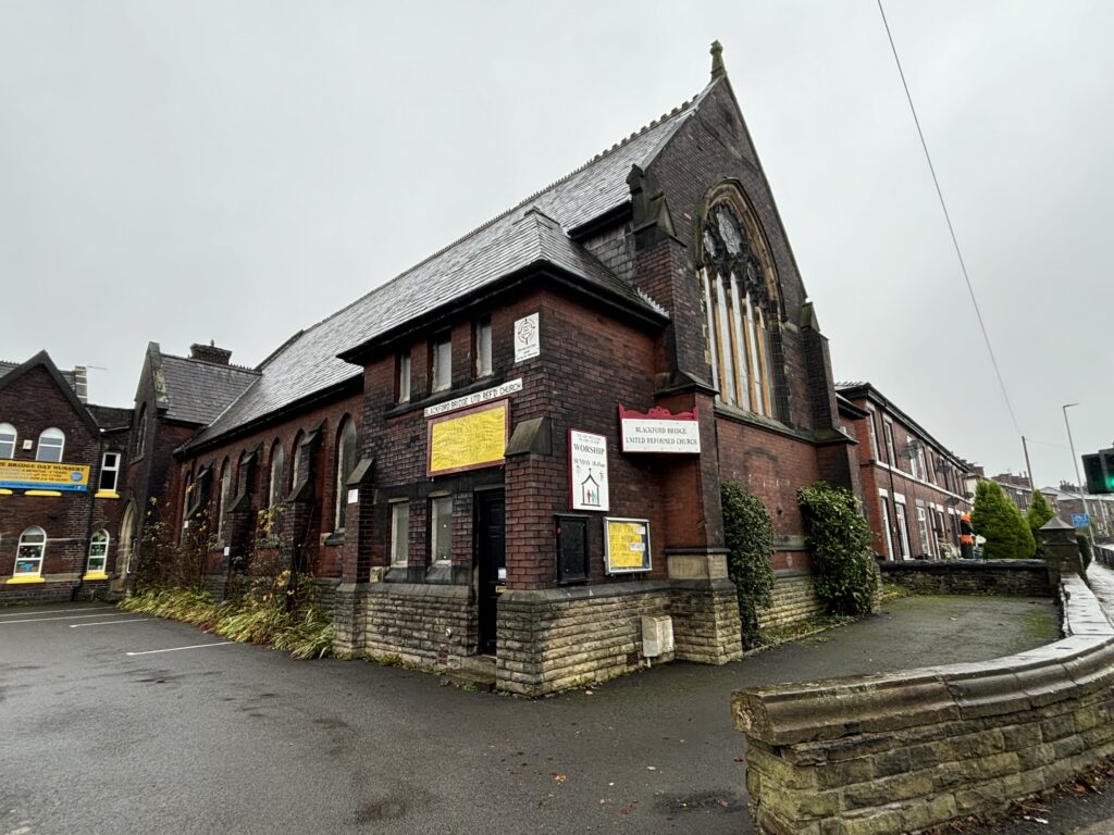 BLACKFORD BRIDGE UNITED REFORMED CHURCH, 692 MANCHESTER ROAD, BURY, GREATER MANCHESTER, BL9 9TQ