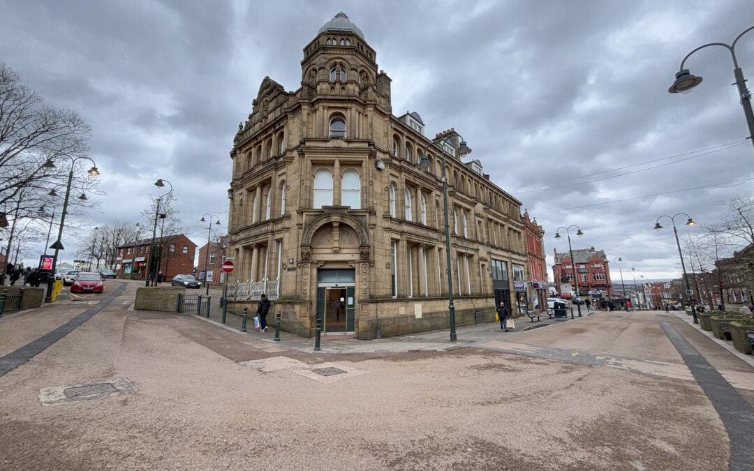 25 35 & 37 HIGH STREET, OLDHAM, GREATER MANCHESTER, OL1 3AZ