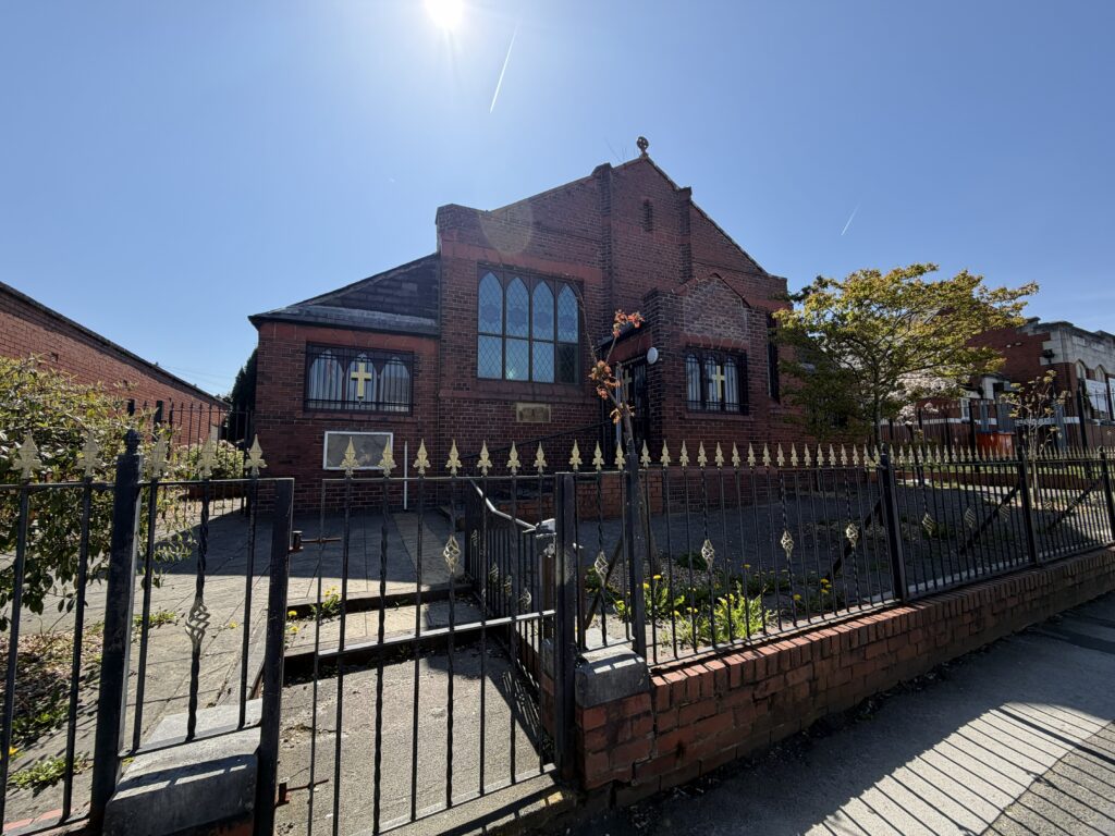 Deane United Reform Church, 385 Wigan Road, Bolton, Lancashire, BL3 4QJ