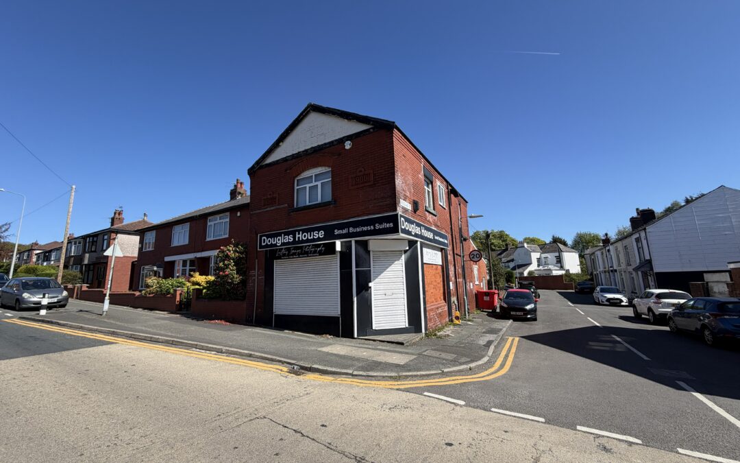 196 Belmont Road, Bolton, Bolton, BL1 7AR