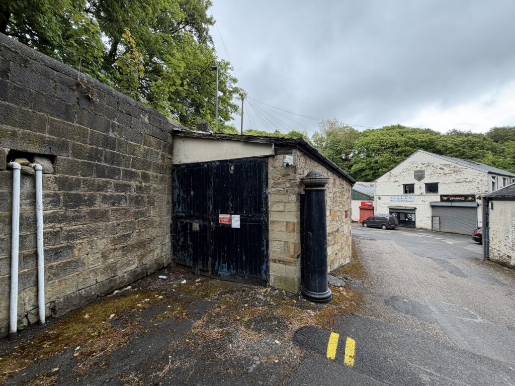 Unit 8 , Valley Gate, Leyland Mill, Wigan, Wigan, WN1 2SA