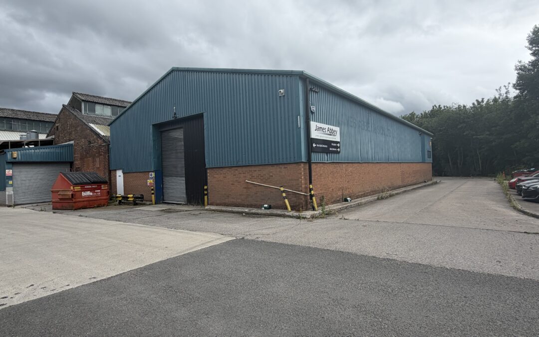Units 9 & 15, Burtonwood Industrial Estate, Phipps Lane, Burtonwood, Warrington, WA5 4HX